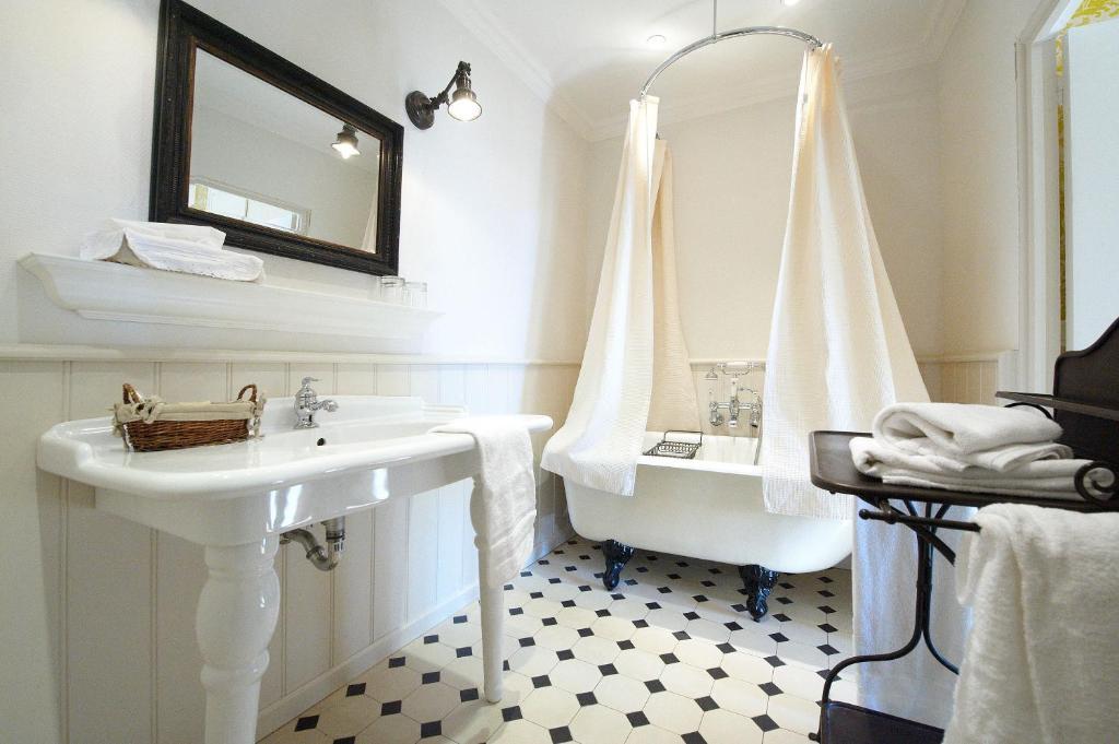 Hotel Restaurant Des Deux Rocs 셀랑 객실 사진